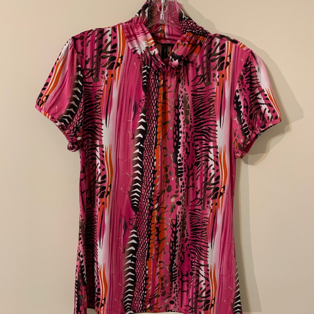 New Directions Short Sleeve Top size Medium
